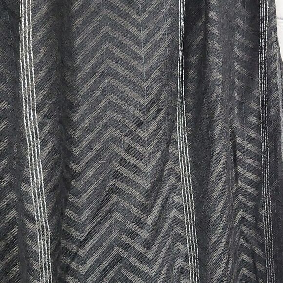 PASHMIRE Scarf Shawl 68" Long Black Chevron Silver Metallic Tassels lightweight - Picture 8 of 9
